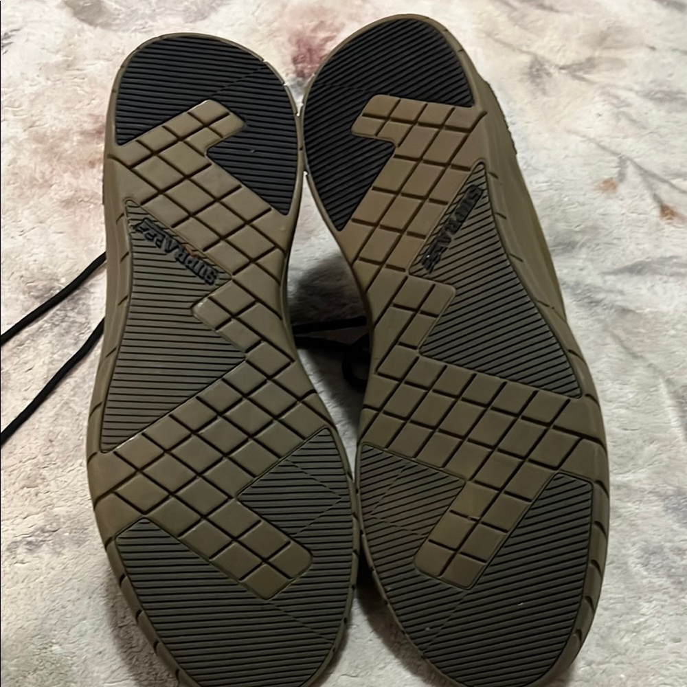 Supra Shoes for Men . Olive and black . Very good condition. Never worn. - Picture 4 of 6